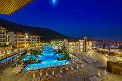 RAMADA RESORT AKBUK Pools & Beach